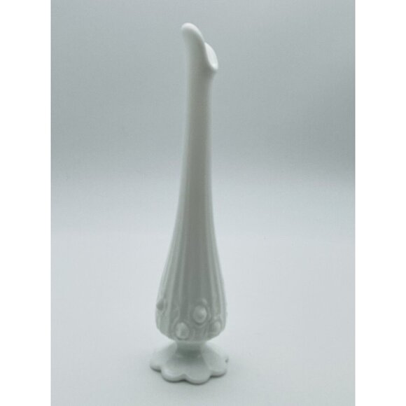 VTG Fenton Swung Vase White Milk Glass Cabbage Rose 10.5” Inch Petal Base MCM - Picture 4 of 7